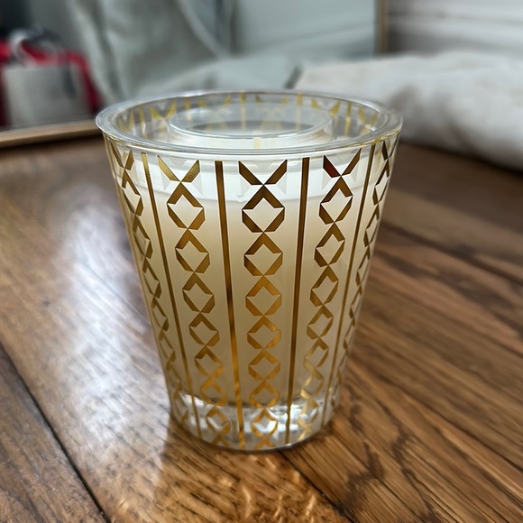 NEST Holiday scented candle single wick